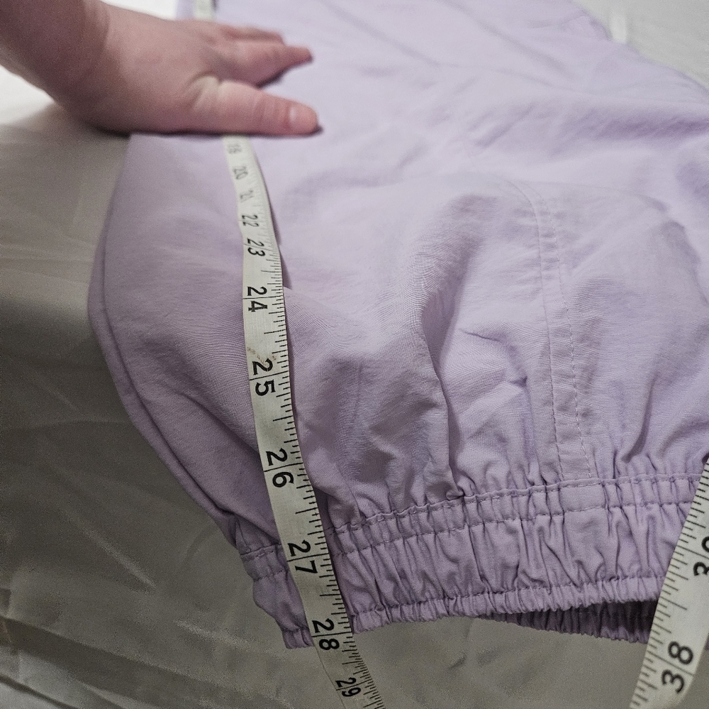 Old Navy NWT Ankle-Zip Cargo Joggers Womens Lavender Quick Dry Nylon! - Picture 9 of 9